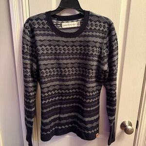 Obermeyer Merino wool blended Patterned Black and Gray Sweater. Size XL